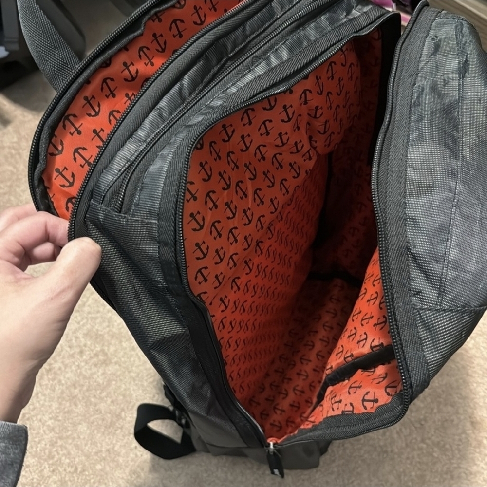 Flag Nor Fail Backpack - Picture 4 of 8